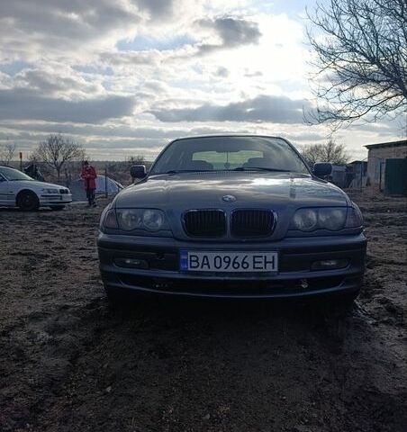 Серый БМВ 3 Серия, объемом двигателя 1.9 л и пробегом 305 тыс. км за 5000 $, фото 1 на Automoto.ua