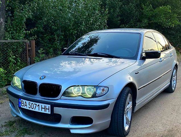 Серый БМВ 3 Серия, объемом двигателя 1.8 л и пробегом 300 тыс. км за 4700 $, фото 1 на Automoto.ua