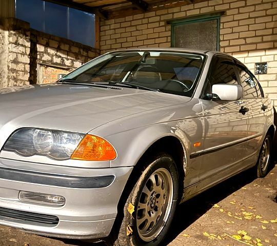 Сірий БМВ 3 Серія, об'ємом двигуна 1.9 л та пробігом 220 тис. км за 5000 $, фото 1 на Automoto.ua