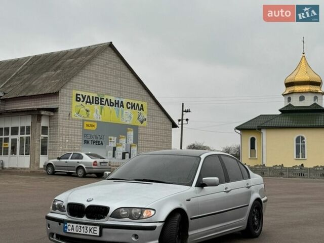 Серый БМВ 3 Серия, объемом двигателя 2 л и пробегом 402 тыс. км за 3900 $, фото 1 на Automoto.ua