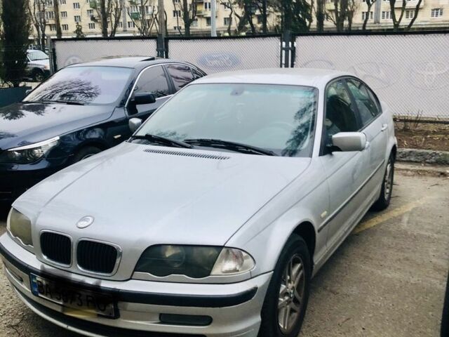 Серый БМВ 3 Серия, объемом двигателя 2 л и пробегом 30 тыс. км за 3500 $, фото 1 на Automoto.ua