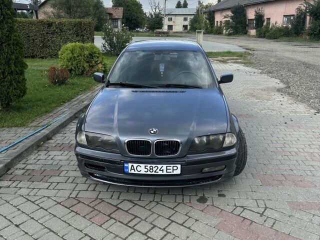 Серый БМВ 3 Серия, объемом двигателя 2 л и пробегом 266 тыс. км за 3000 $, фото 1 на Automoto.ua