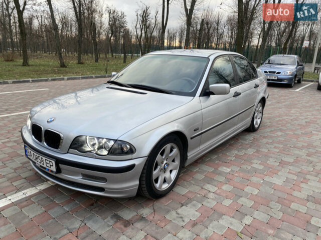 Серый БМВ 3 Серия, объемом двигателя 2 л и пробегом 396 тыс. км за 6500 $, фото 1 на Automoto.ua