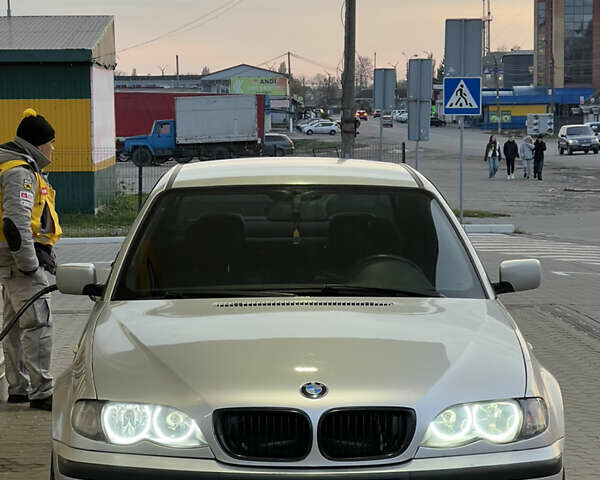 Серый БМВ 3 Серия, объемом двигателя 2 л и пробегом 240 тыс. км за 5000 $, фото 1 на Automoto.ua