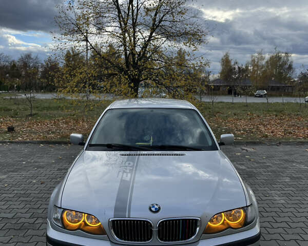 Серый БМВ 3 Серия, объемом двигателя 2 л и пробегом 311 тыс. км за 5499 $, фото 1 на Automoto.ua