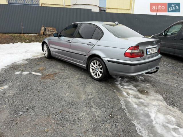 Серый БМВ 3 Серия, объемом двигателя 2 л и пробегом 301 тыс. км за 5000 $, фото 1 на Automoto.ua