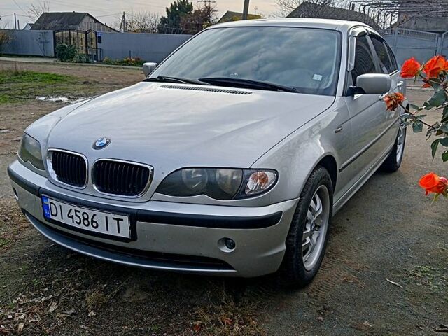 Серый БМВ 3 Серия, объемом двигателя 2 л и пробегом 314 тыс. км за 5000 $, фото 1 на Automoto.ua