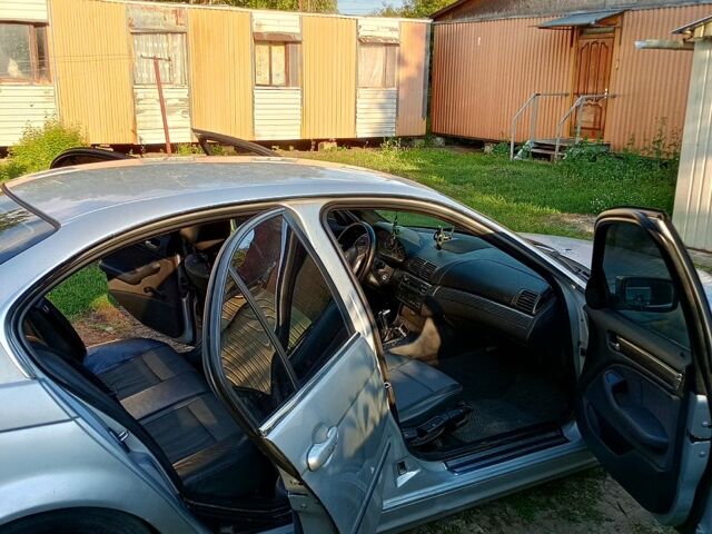 Серый БМВ 3 Серия, объемом двигателя 1.8 л и пробегом 287 тыс. км за 4200 $, фото 1 на Automoto.ua