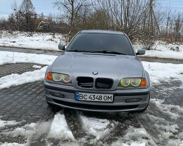 Серый БМВ 3 Серия, объемом двигателя 1.8 л и пробегом 284 тыс. км за 3999 $, фото 1 на Automoto.ua