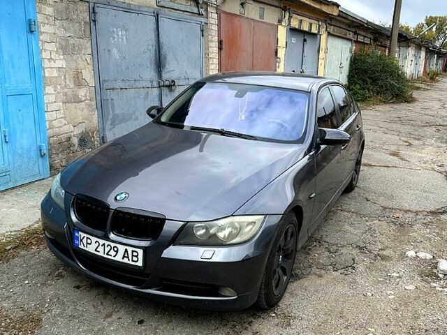 Серый БМВ 3 Серия, объемом двигателя 2 л и пробегом 277 тыс. км за 6900 $, фото 1 на Automoto.ua