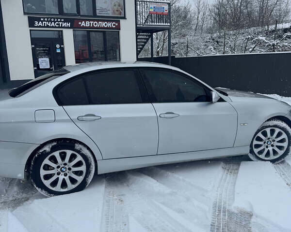 Серый БМВ 3 Серия, объемом двигателя 2 л и пробегом 276 тыс. км за 6100 $, фото 1 на Automoto.ua