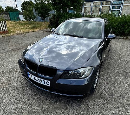 Серый БМВ 3 Серия, объемом двигателя 2 л и пробегом 290 тыс. км за 6599 $, фото 1 на Automoto.ua