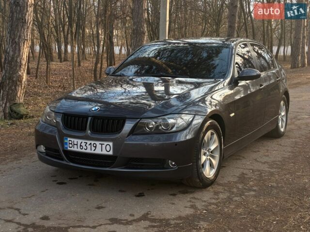 Серый БМВ 3 Серия, объемом двигателя 2 л и пробегом 280 тыс. км за 6250 $, фото 1 на Automoto.ua