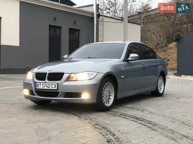 Сірий БМВ 3 Серія, об'ємом двигуна 2 л та пробігом 212 тис. км за 6000 $, фото 1 на Automoto.ua