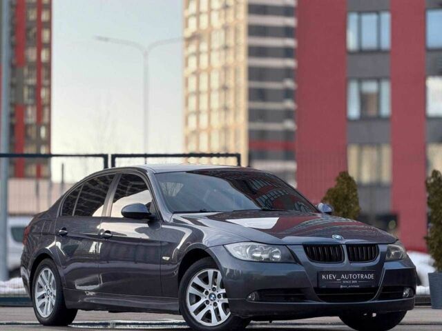Серый БМВ 3 Серия, объемом двигателя 2 л и пробегом 299 тыс. км за 5900 $, фото 1 на Automoto.ua