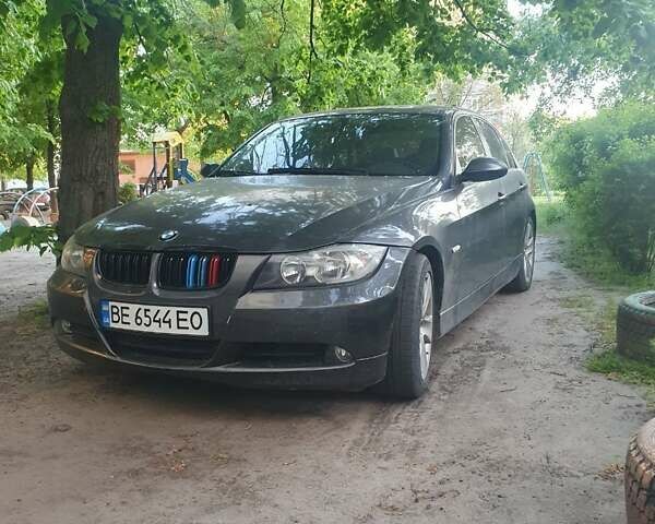 Серый БМВ 3 Серия, объемом двигателя 2 л и пробегом 400 тыс. км за 7500 $, фото 1 на Automoto.ua