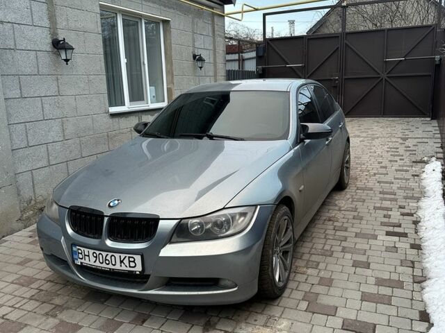Серый БМВ 3 Серия, объемом двигателя 2 л и пробегом 270 тыс. км за 9300 $, фото 1 на Automoto.ua