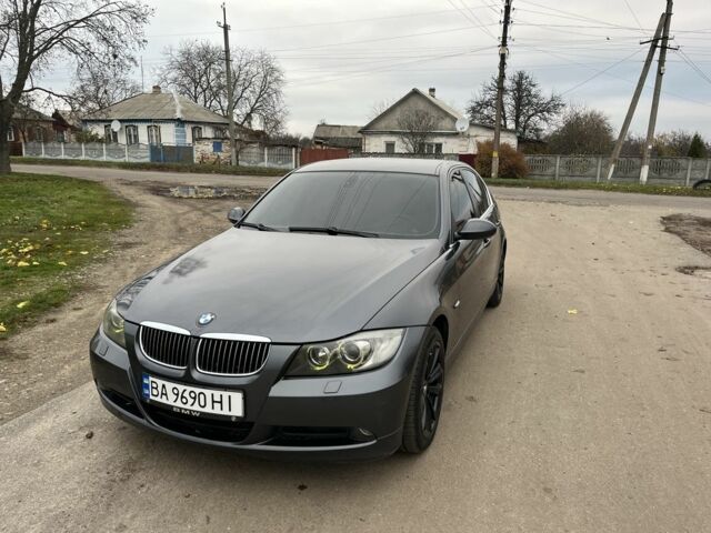 Серый БМВ 3 Серия, объемом двигателя 2.5 л и пробегом 252 тыс. км за 7000 $, фото 1 на Automoto.ua