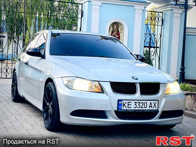 Серый БМВ 3 Серия, объемом двигателя 2 л и пробегом 300 тыс. км за 7100 $, фото 1 на Automoto.ua