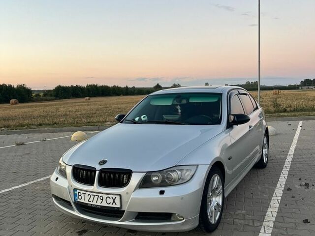 Серый БМВ 3 Серия, объемом двигателя 2 л и пробегом 265 тыс. км за 5500 $, фото 1 на Automoto.ua