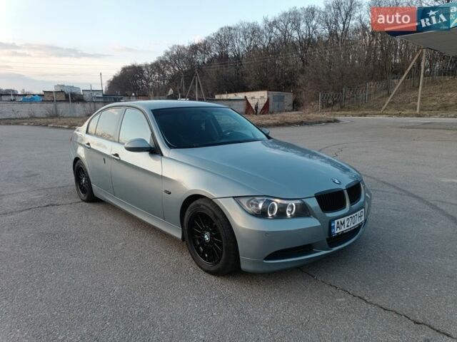 Сірий БМВ 3 Серія, об'ємом двигуна 2 л та пробігом 320 тис. км за 4350 $, фото 1 на Automoto.ua