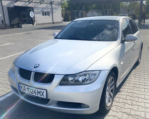 Сірий БМВ 3 Серія, об'ємом двигуна 2 л та пробігом 235 тис. км за 5999 $, фото 1 на Automoto.ua