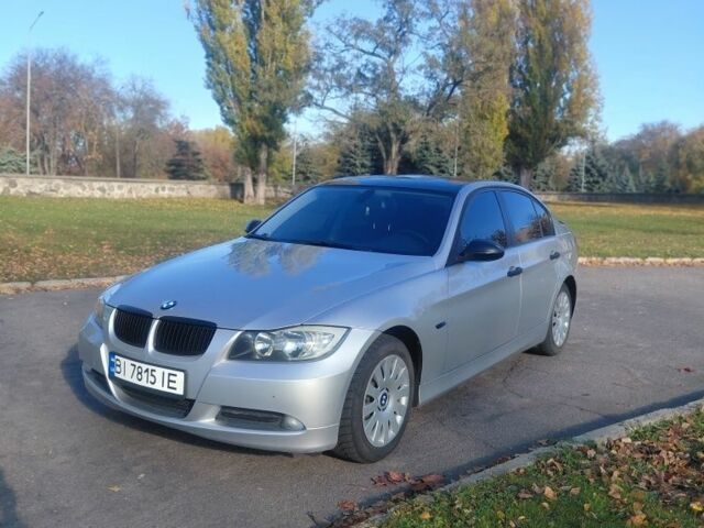 Серый БМВ 3 Серия, объемом двигателя 2 л и пробегом 234 тыс. км за 6900 $, фото 1 на Automoto.ua