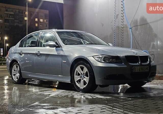 Серый БМВ 3 Серия, объемом двигателя 2 л и пробегом 250 тыс. км за 6000 $, фото 1 на Automoto.ua