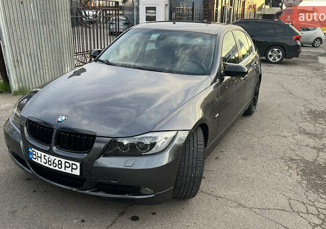 Серый БМВ 3 Серия, объемом двигателя 2.99 л и пробегом 332 тыс. км за 8400 $, фото 1 на Automoto.ua