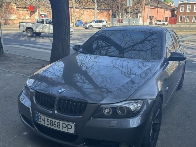 Серый БМВ 3 Серия, объемом двигателя 3 л и пробегом 339 тыс. км за 10500 $, фото 1 на Automoto.ua