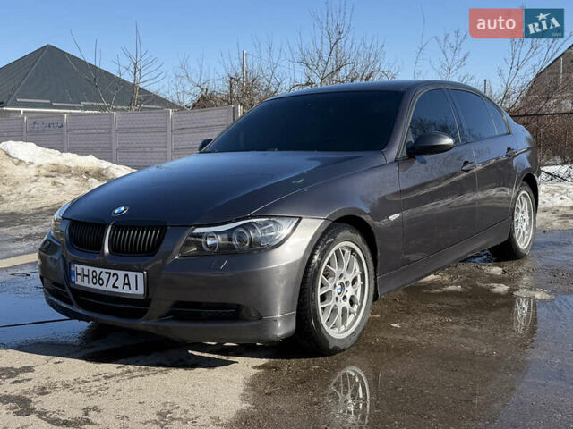 Серый БМВ 3 Серия, объемом двигателя 2 л и пробегом 323 тыс. км за 5500 $, фото 1 на Automoto.ua