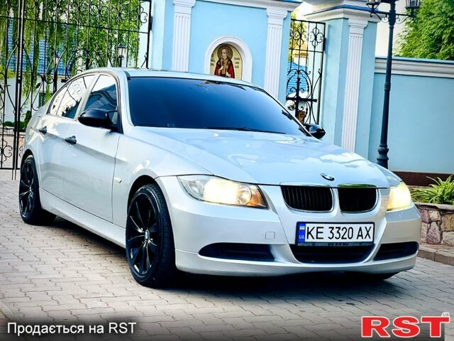 Серый БМВ 3 Серия, объемом двигателя 2 л и пробегом 280 тыс. км за 6500 $, фото 1 на Automoto.ua