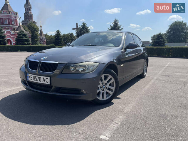 Серый БМВ 3 Серия, объемом двигателя 2 л и пробегом 300 тыс. км за 7700 $, фото 1 на Automoto.ua