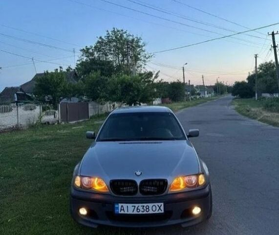 Сірий БМВ 3 Серія, об'ємом двигуна 2 л та пробігом 120 тис. км за 2238 $, фото 1 на Automoto.ua