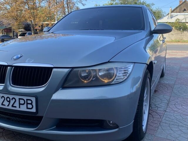 Серый БМВ 3 Серия, объемом двигателя 2 л и пробегом 310 тыс. км за 7000 $, фото 1 на Automoto.ua