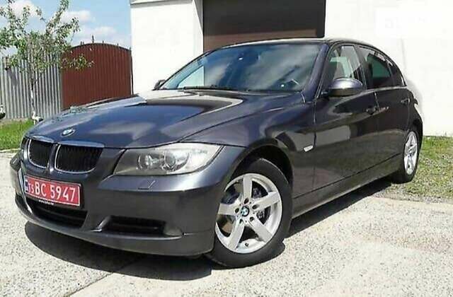 Серый БМВ 3 Серия, объемом двигателя 2 л и пробегом 315 тыс. км за 8000 $, фото 1 на Automoto.ua