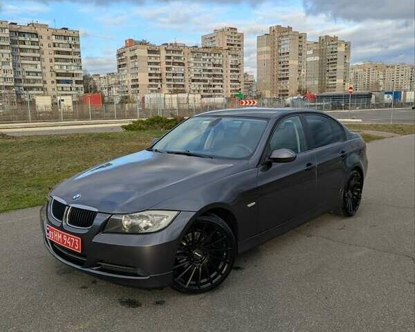 Серый БМВ 3 Серия, объемом двигателя 2 л и пробегом 267 тыс. км за 8700 $, фото 1 на Automoto.ua