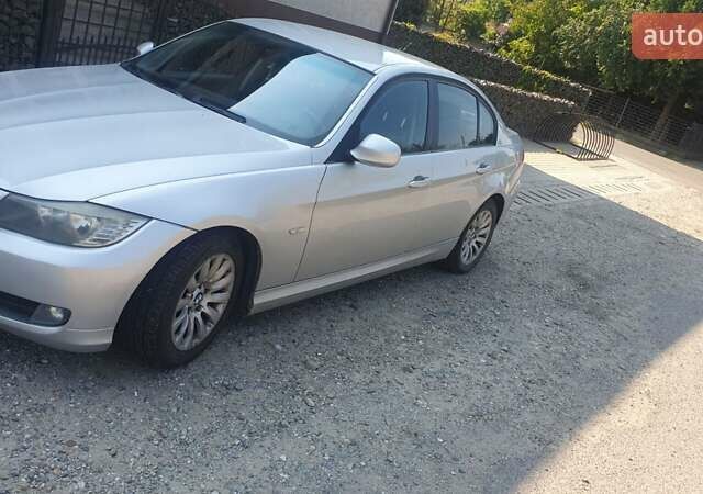 Серый БМВ 3 Серия, объемом двигателя 2 л и пробегом 200 тыс. км за 8850 $, фото 1 на Automoto.ua