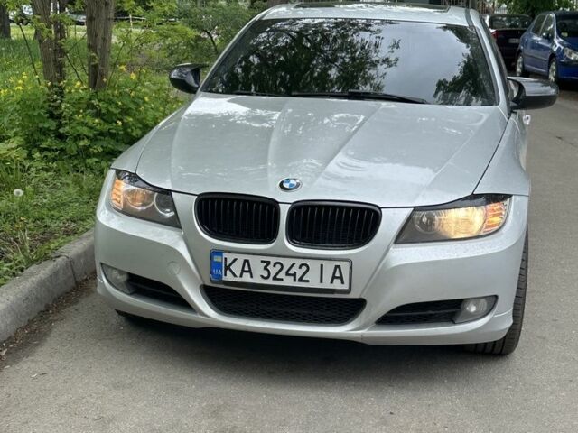 Серый БМВ 3 Серия, объемом двигателя 3 л и пробегом 309 тыс. км за 7590 $, фото 1 на Automoto.ua