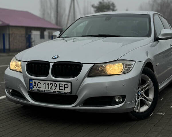 Серый БМВ 3 Серия, объемом двигателя 2 л и пробегом 249 тыс. км за 11200 $, фото 1 на Automoto.ua