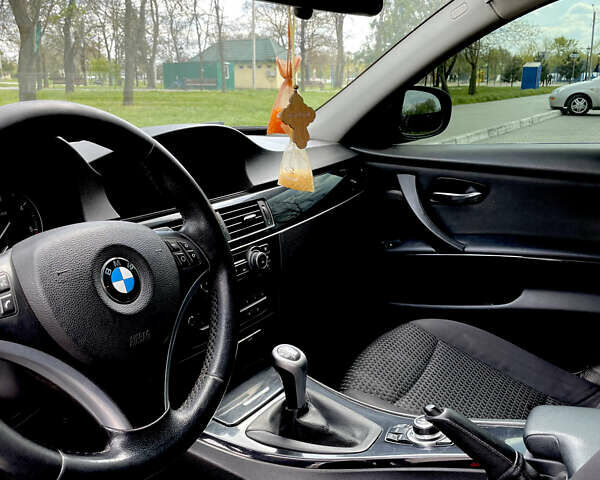 Сірий БМВ 3 Серія, об'ємом двигуна 2 л та пробігом 236 тис. км за 9800 $, фото 1 на Automoto.ua