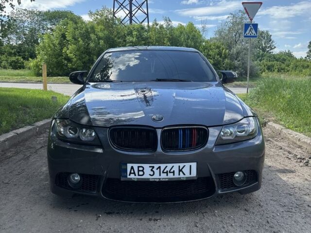 Серый БМВ 3 Серия, объемом двигателя 2.5 л и пробегом 260 тыс. км за 8900 $, фото 1 на Automoto.ua
