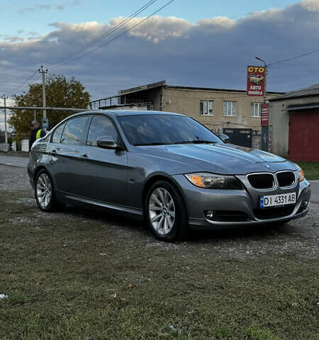 Серый БМВ 3 Серия, объемом двигателя 3 л и пробегом 226 тыс. км за 9450 $, фото 1 на Automoto.ua