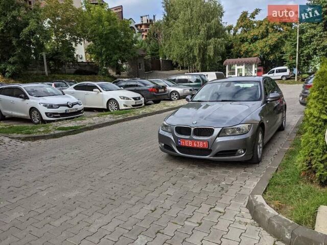 Серый БМВ 3 Серия, объемом двигателя 2 л и пробегом 209 тыс. км за 12000 $, фото 1 на Automoto.ua