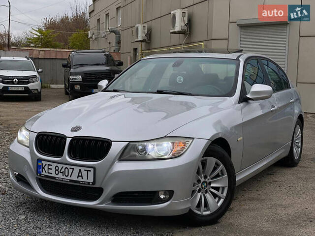 Серый БМВ 3 Серия, объемом двигателя 3 л и пробегом 227 тыс. км за 7999 $, фото 1 на Automoto.ua
