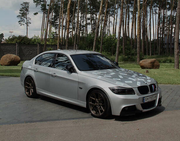 Серый БМВ 3 Серия, объемом двигателя 2 л и пробегом 252 тыс. км за 12700 $, фото 1 на Automoto.ua