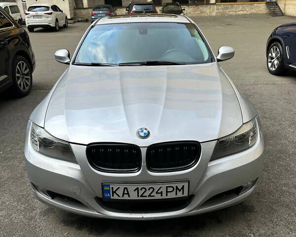 Сірий БМВ 3 Серія, об'ємом двигуна 2.5 л та пробігом 175 тис. км за 8200 $, фото 1 на Automoto.ua