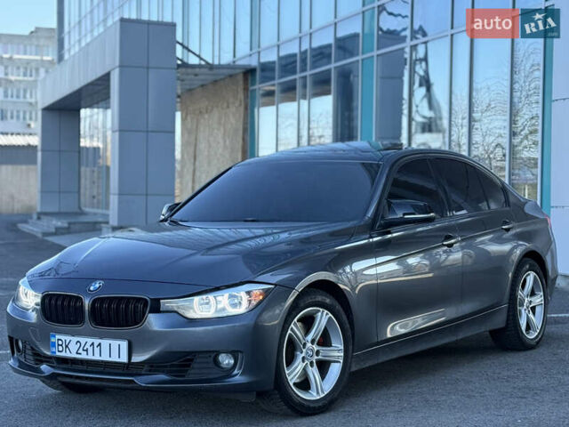 Серый БМВ 3 Серия, объемом двигателя 2 л и пробегом 290 тыс. км за 10500 $, фото 1 на Automoto.ua