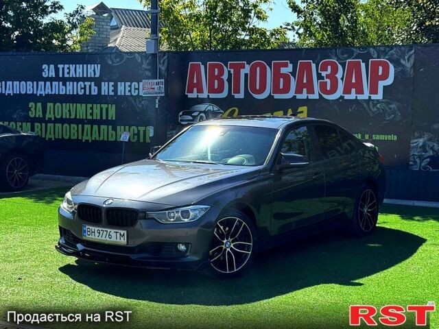 Серый БМВ 3 Серия, объемом двигателя 2 л и пробегом 0 тыс. км за 12000 $, фото 1 на Automoto.ua