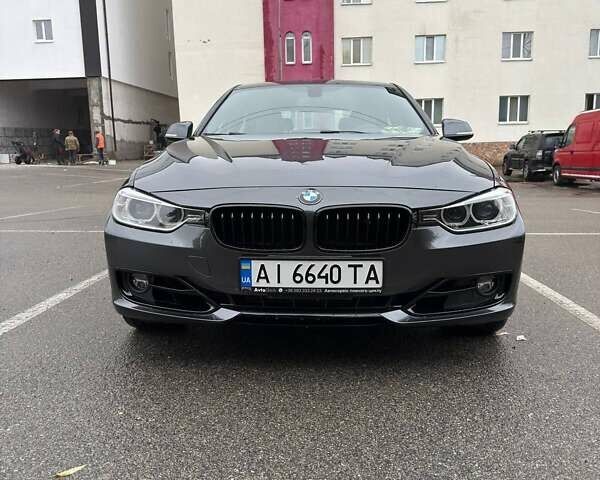 Серый БМВ 3 Серия, объемом двигателя 2 л и пробегом 162 тыс. км за 13100 $, фото 1 на Automoto.ua